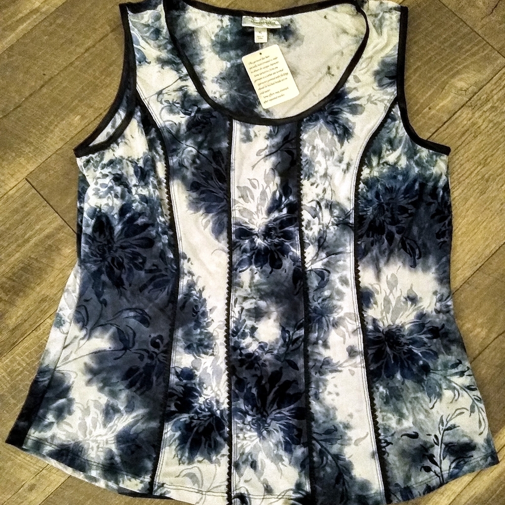 Sleeveless top